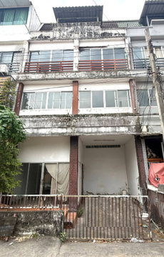 🔥 FOR SALE: 4-StoryTownhouse in Soi Ratchadapisek 32 (Soi Arphaphirom). Prime city-center location with massive usable space, perfect 