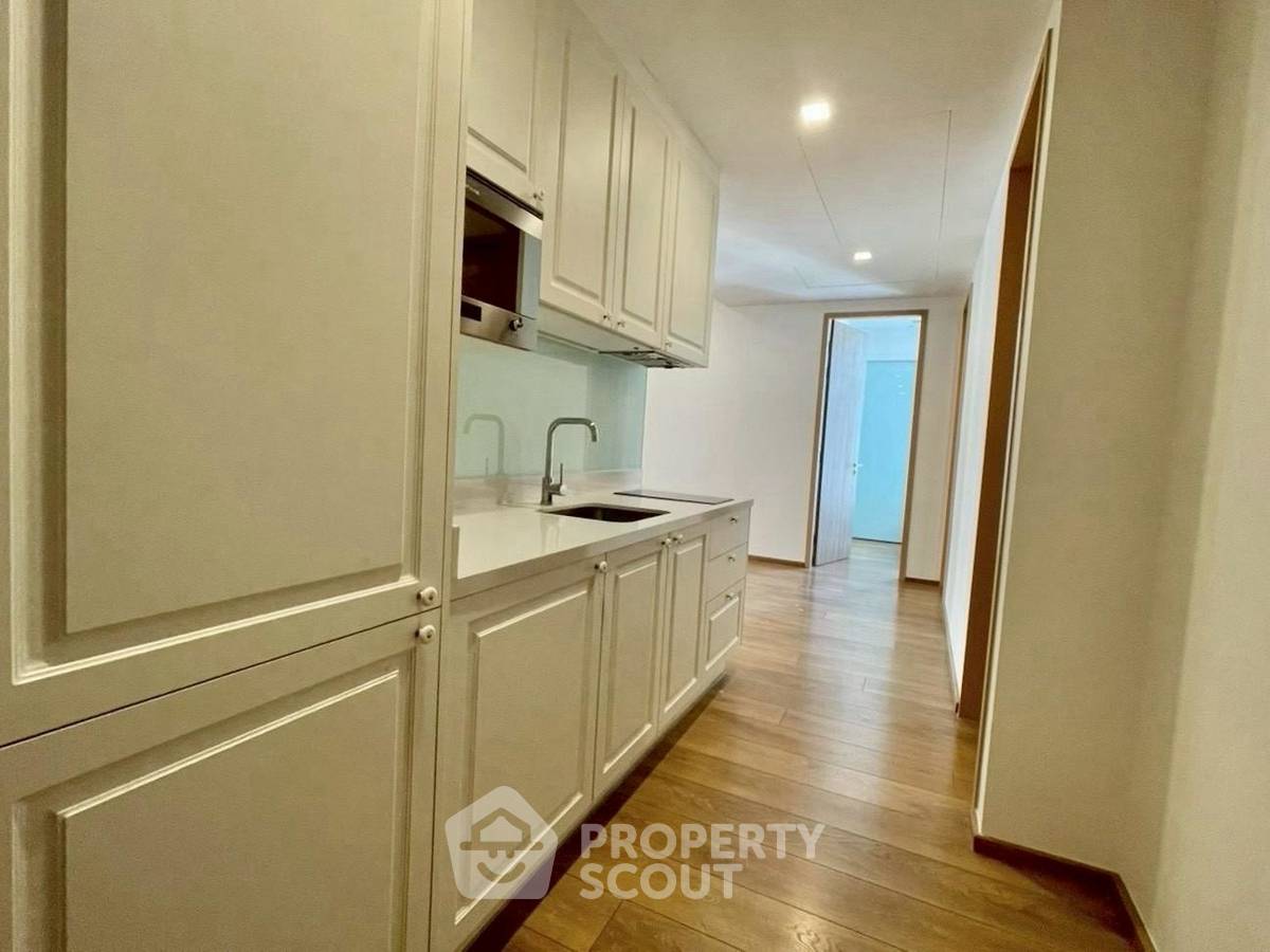 picture 3-BR Condo at Noble Be 33 near BTS Phrom Phong (ID 2977794) - 9/16