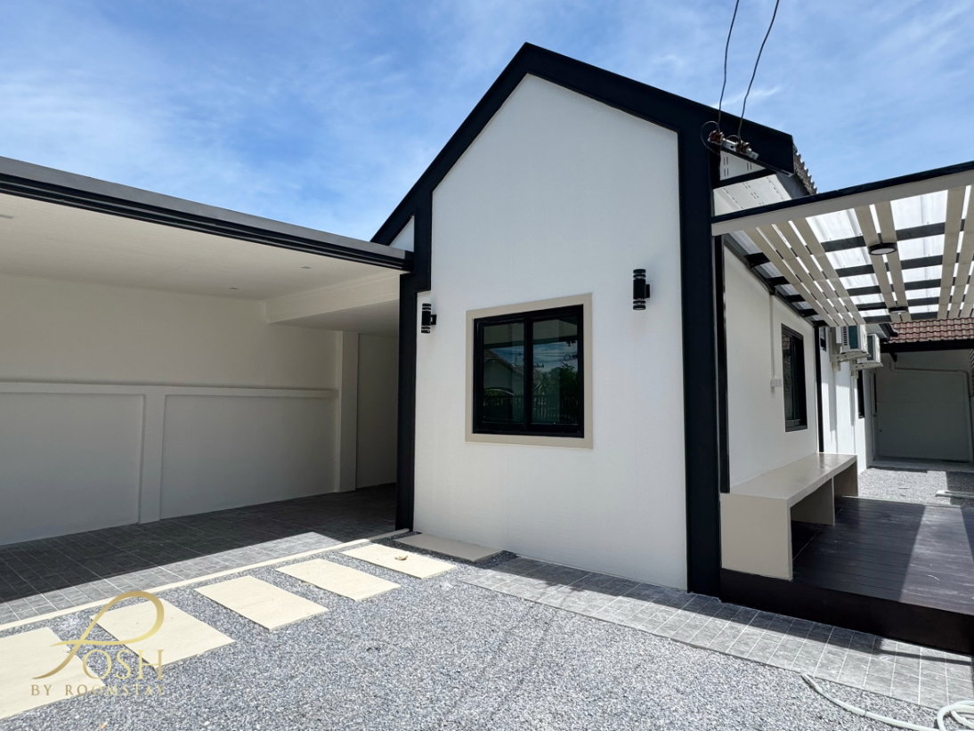 รูป ภูเก็ตวิลล่าสาม Phuket Villa3 บ้านแฝดทำเลหน้าสวน ไม่ติดกับหลังอื่น มาพร้อมส่วนต่อเติมทั้งหลัง และมุมนั่งเล่นข้างบ้าน - รูปที่ 6/24