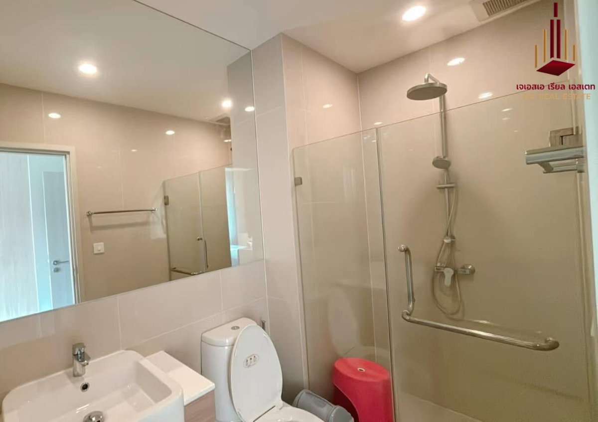 picture ✨ For Rent: Noble Revolve Ratchada Condo ✨ 💰 Only 30,000 THB/month - 5/6