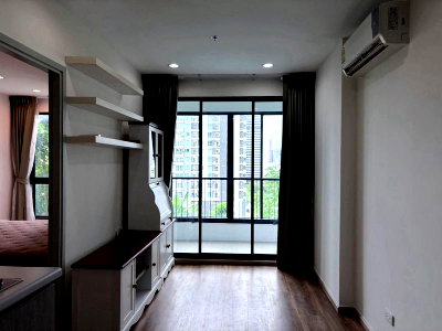 Condos for sale : Sales Ideo Sathorn-Thapra Condo near BTS Pho Nimit and The Mall Thapra. Fully furnished, ready to move in, beautiful view.