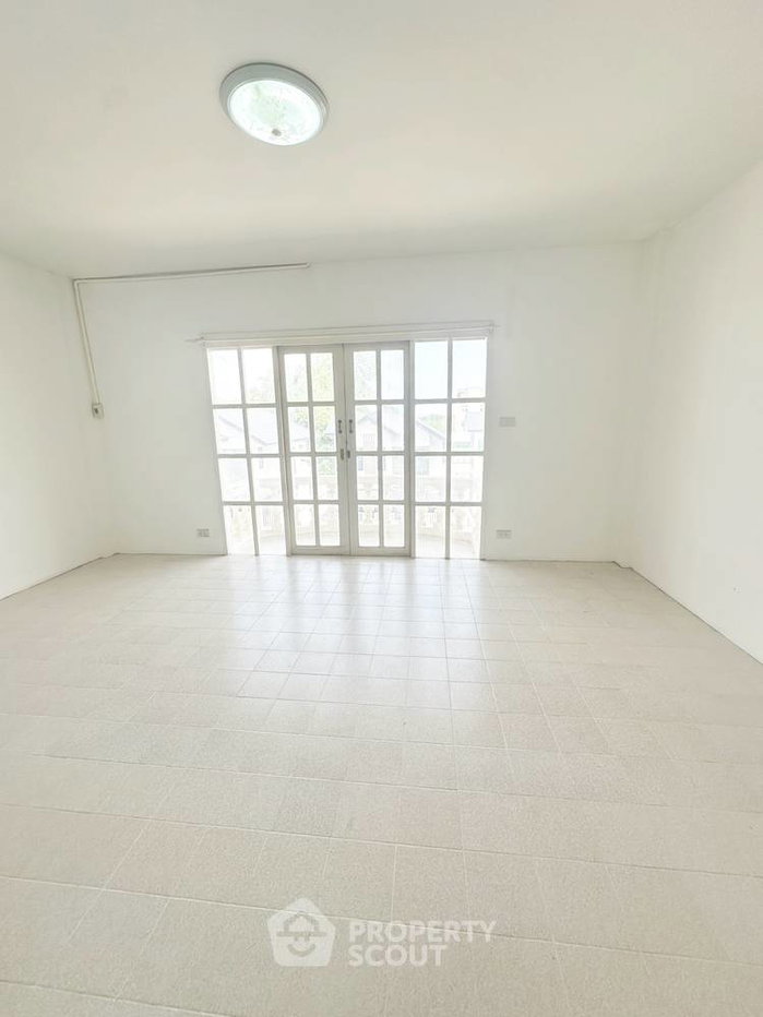 picture 5-BR Townhouse in Sala Thammasop (ID 2966082) - 8/11