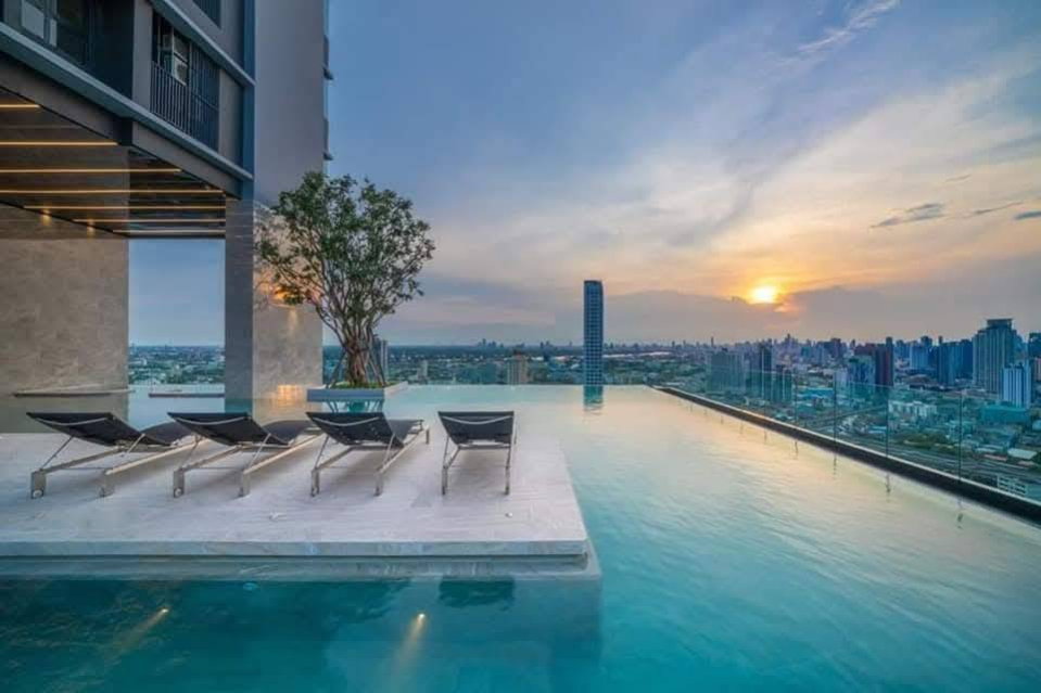 รูป 🌆🏢 FOR RENT: Knightsbridge Prime Onnut — HIGH-FLOOR MODERN LIVING! 💰 Rental Price: 19,000 THB/month!! - รูปที่ 1/26