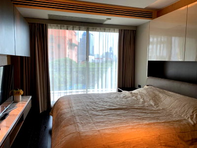 Condos for rent : The Crest Sukhumvit 24 (BTS Phrom Phong) 