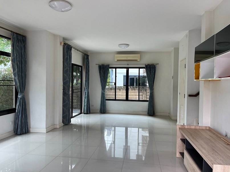 รูป ให้เช่า บ้านเดี่ยว 2 ชั้น มบ. สราญสิริ พหลโยธิน-สายไหม (3 ห้องนอน, 2 ห้องน้ำ, พร้อมที่จอดรถ 2 คัน) - รูปที่ 7/12