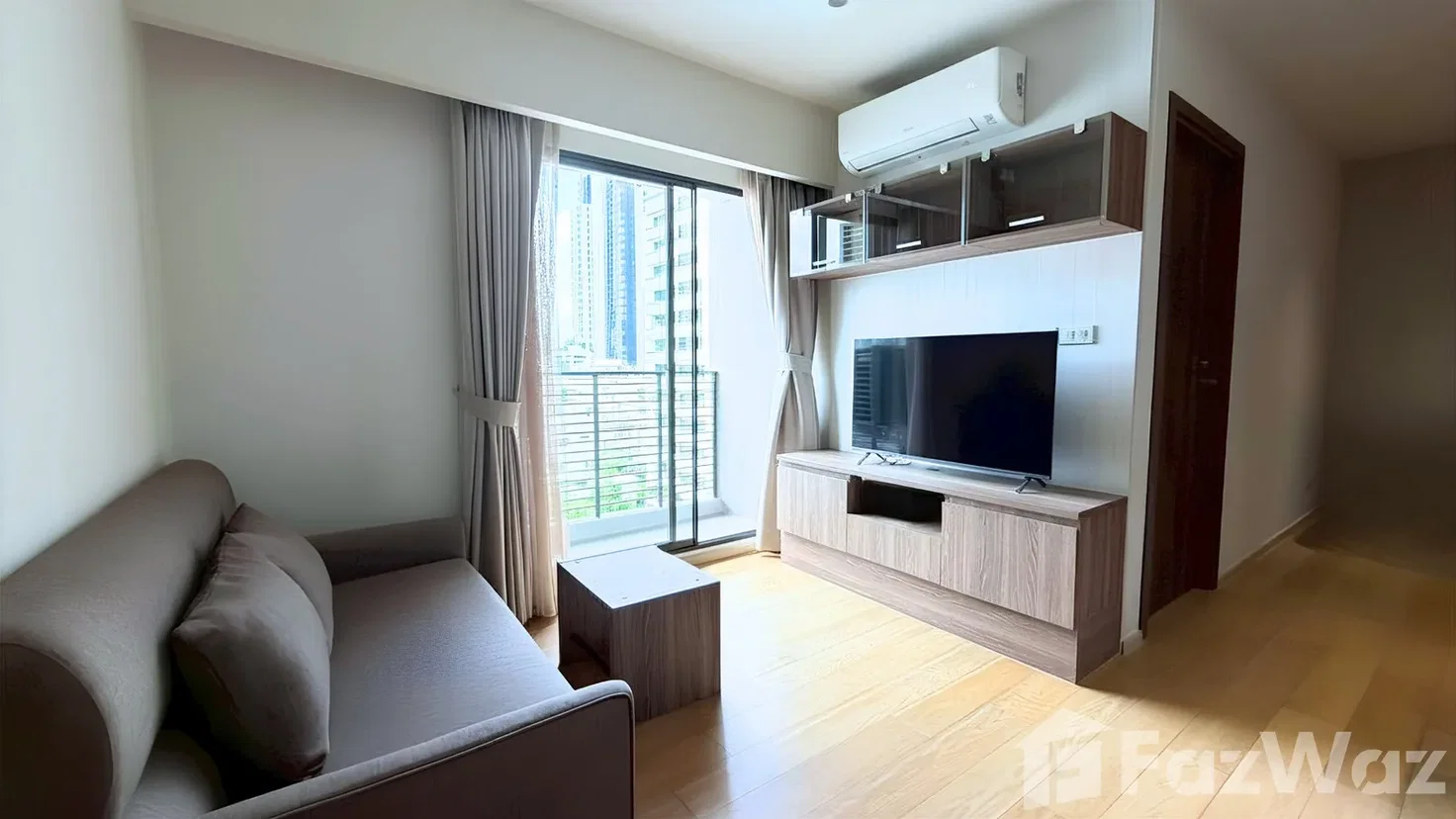 picture Runesu Thonglor 5 6450422 - 2/9
