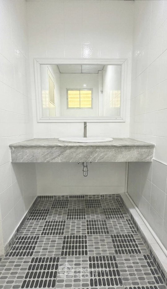picture 5-BR Townhouse in Sala Thammasop (ID 2966082) - 4/11