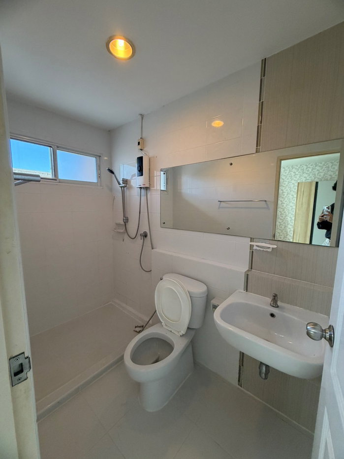 picture 🌳🌷 House for Rent: Indy Bangna km.26, Soi ABAC  - 9/12