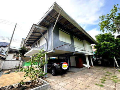 เช่าบ้านเดี่ยว ถนนพระราม 6 : 🏡 บ้านเดี่ยวให้เช่า ซอยศาสนา 2 ใกล้กระทรวงการคลัง พระราม 6 3 ห้องนอน 3 ห้องน้ำ ใจกลางเมือง บรรยากาศร่มรื่น ติดน้ำ เป็นส่วนตัว 🐶🐱 รับสัตว์เลี้ยง