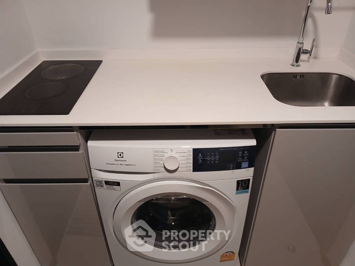 picture 2-BR Condo at KnightsBridge Space Rama 9 near MRT Phra Ram 9 (ID 2261949) - 16/24