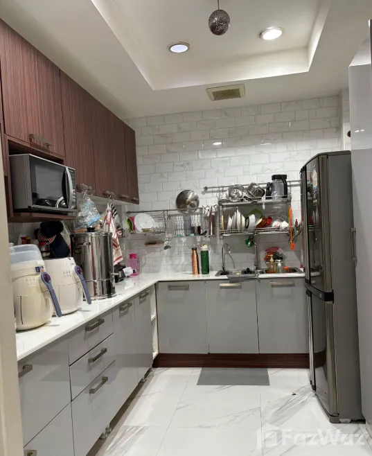 รูป ทาวน์เฮ้าส์ให้เช่า 4 ห้องนอน ในโครงการ บ้านกลางกรุง สาทร-นราธิวาส 6449211 - รูปที่ 10/13