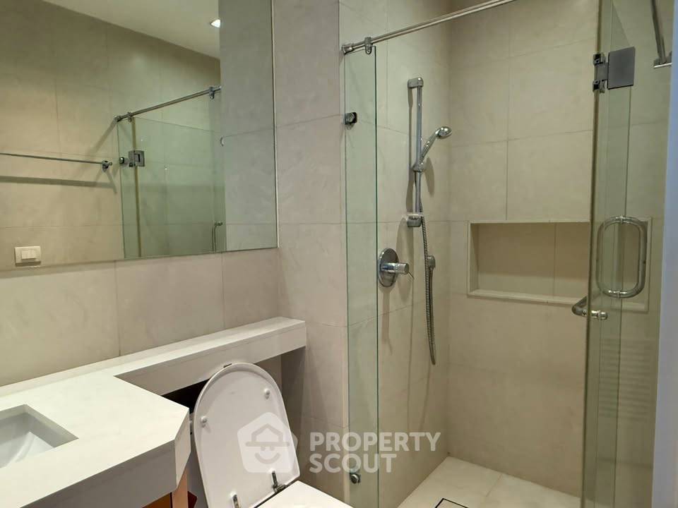 picture 4-BR Condo at Athenee Residence near BTS Phloen Chit (ID 2976921) - 3/13