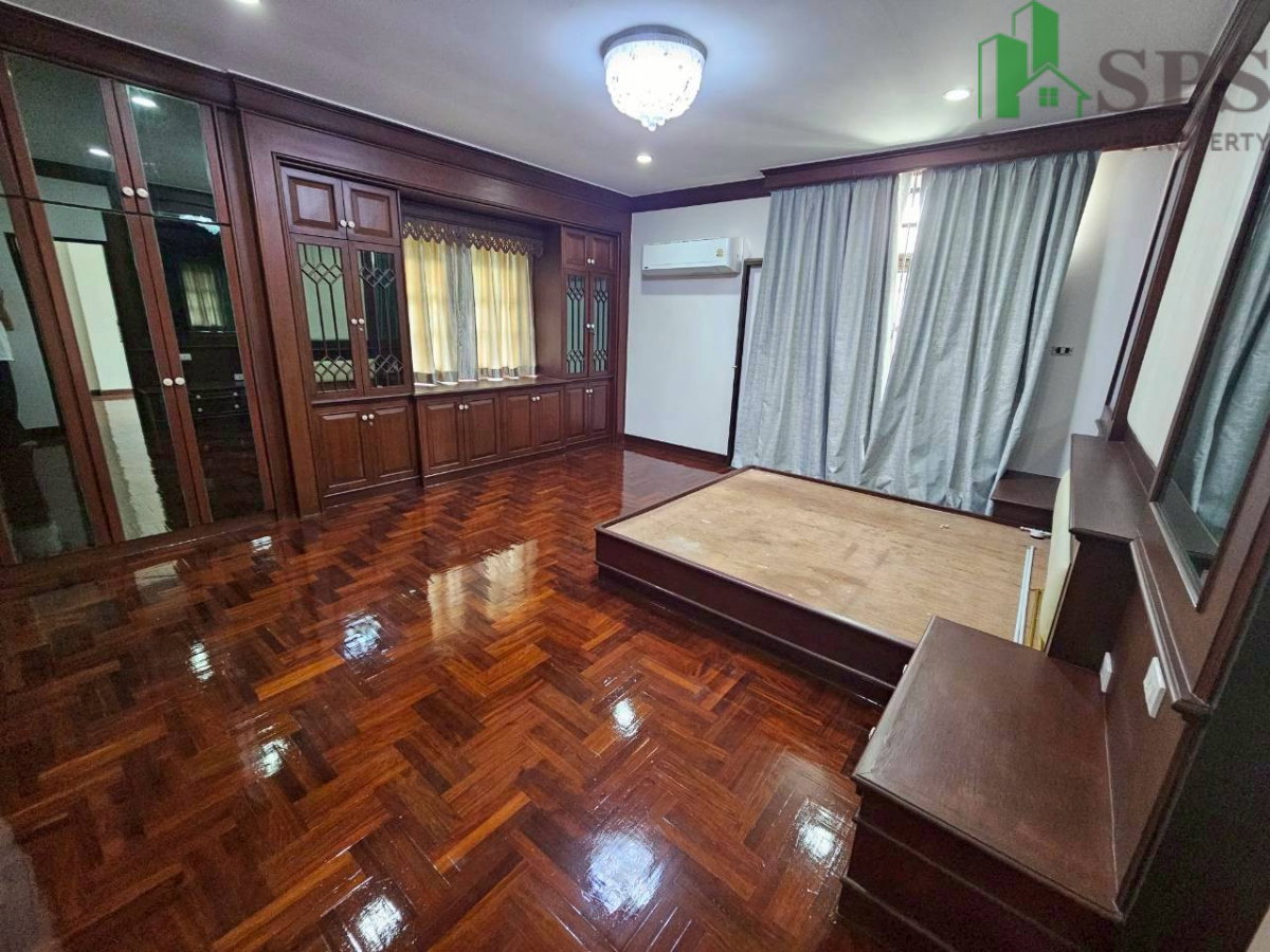 รูป ให้เช่าบ้านเดี่ยว 2 ชั้น ทำเลดี หมู่บ้านสวนนครินทร์  (SPSAD3951) - รูปที่ 19/20
