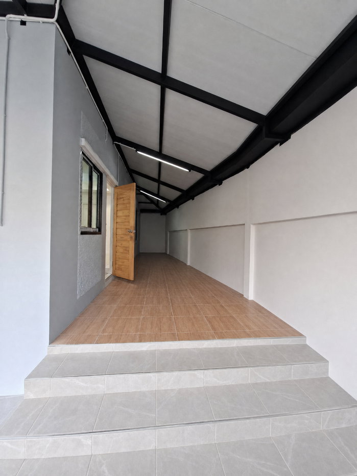 รูป บ้านเดี่ยวหลังมุม รีโนเวทใหม่ทั้งหลัง 60 ตร.ว. 3 นอน 3 น้ำ พื้นที่ใช้สอยกว้าง พร้อมครัวต่อเติมครบ อยู่สบายในหมู่บ้านเดอะวิลเลจ - รูปที่ 10/16