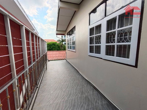 รูป ให้เช่าบ้านเดี่ยว 2ชั้น เนื้อที่ 60 ตร.ว พื้นที่ใช้สอย 220 ตร.ม 6ห้องนอน 3ห้องน้ำ แอร์ ถนน ลาดพร้าว เขตบางกะปิ ราคาเช่า 32,000 บ/ด - รูปที่ 4/17