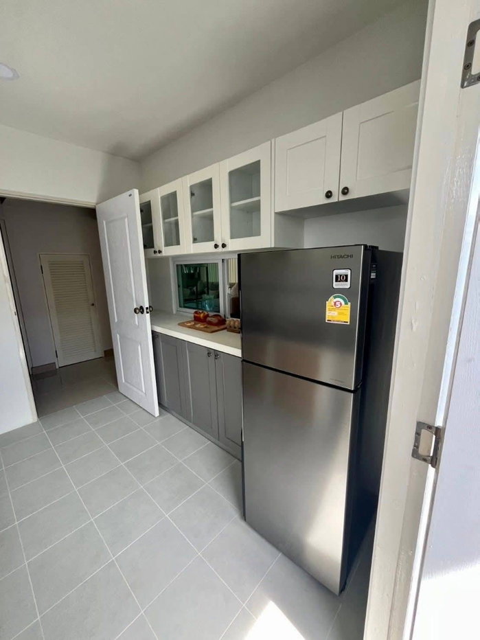 picture Large, detached house for sale, fully functional, prime location. - 17/17