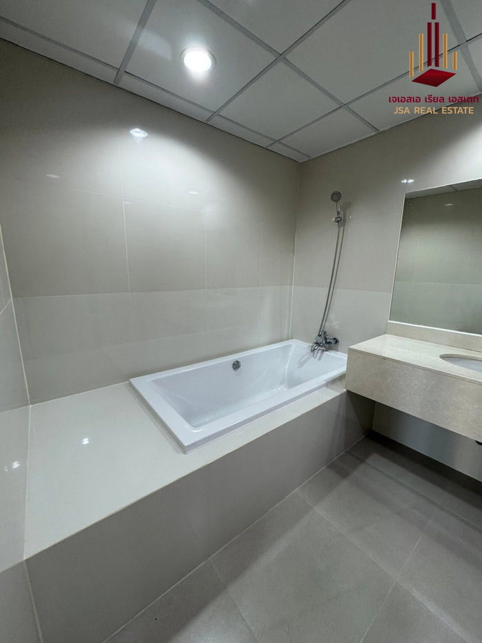 picture ✨ For Sale : Chamchuri Square Residence Condo ✨ 💰 Only 7,800,000 THB - 8/9