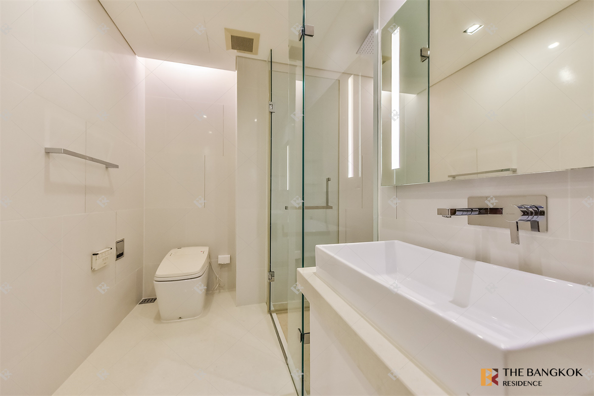 picture Hurry to book!! Limited quantity The Bangkok Sathorn near BTS Surasak - 3/10