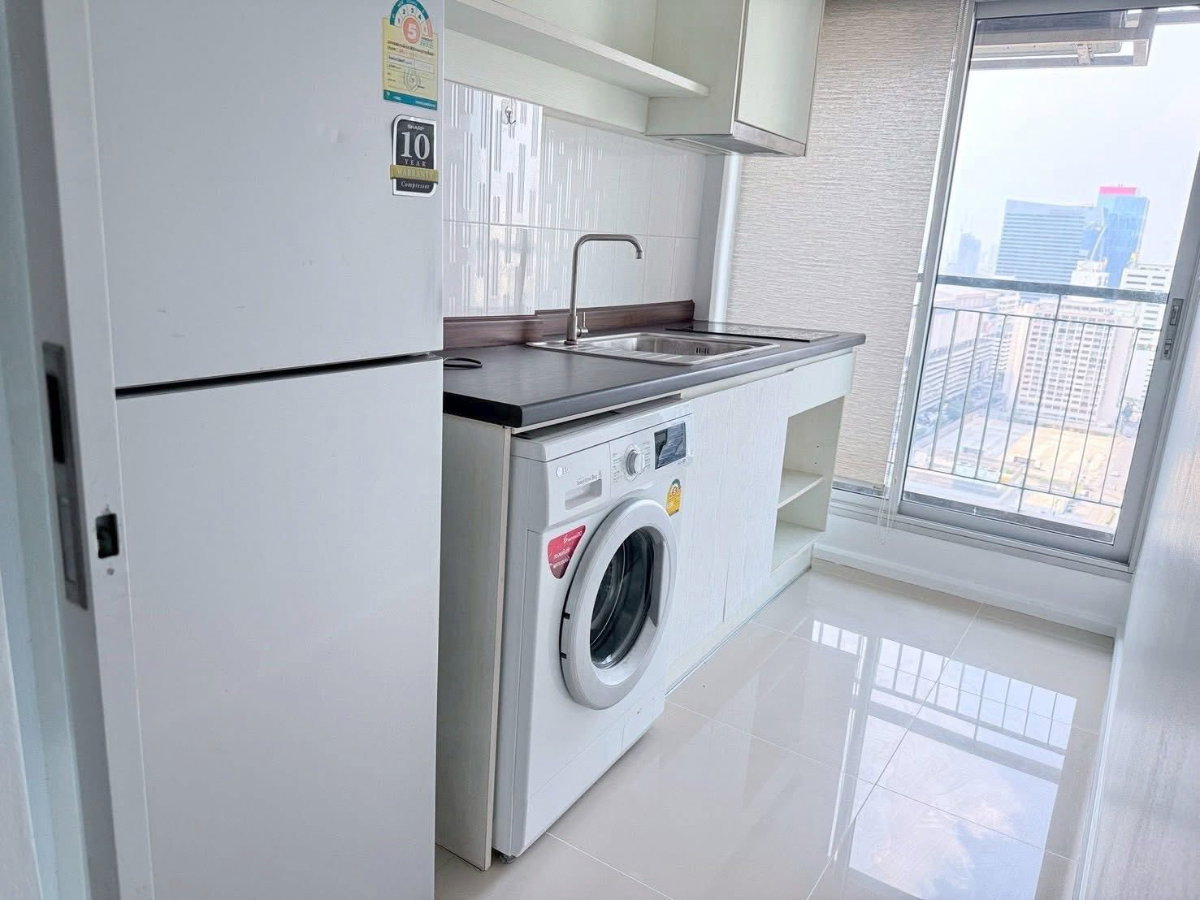 รูป ด่วน!!! ห้องสวย ใกล่ตลาดจ๊อดแฟร์ ราคาพิเศษ ให้เช่า Aspire พระราม 9 เฟอร์และเครื่องใชไฟฟ้าครบ พร้อมเข้าอยู่ - รูปที่ 6/7