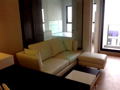 Condos for rent BTS Krung Thon Buri : For rent condo URBANO ABSOLUTE SATHON - TAKSIN Building 1, Floor 10,1 bed room, Room size 38.00 sqm