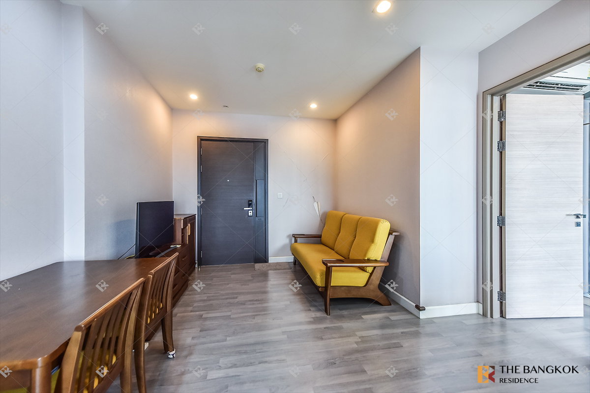 รูป 🏙️ขายคอนโด The Room Rama 4 ห้องสวยเฟอร์นิเจอร์ไม้🪵วิวเมือง 44.34 ตร.ม. ใกล้ MRT หัวลำโพง 6.79 ล้านบาท - รูปที่ 2/7