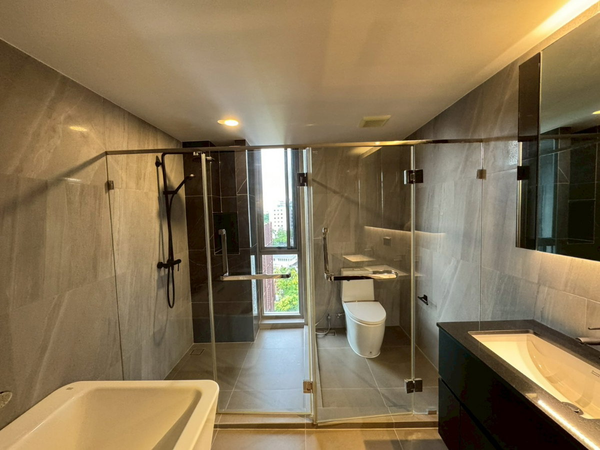รูป ✨Savvy Ari 4 Condominium Condo for Rent!! Near BTS Ari / 3 bedrooms, 3 bathrooms. Special corner room - รูปที่ 14/77