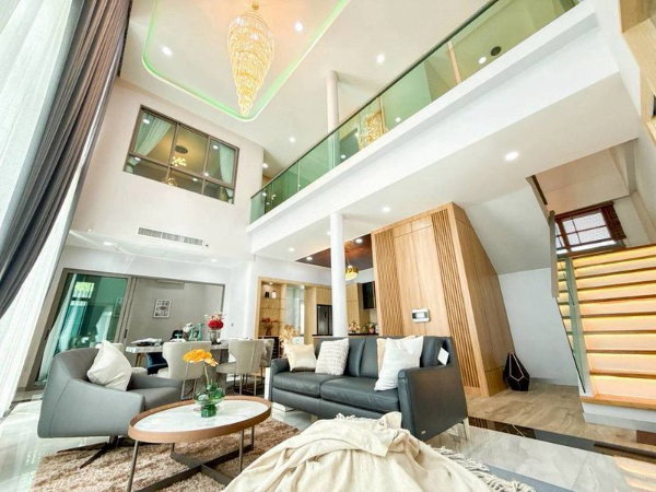 รูป Luxury Pool Villa ทำเลพรีเมียม ใกล้มาบประชัน พัทยา บรรยากาศเงียบสงบ - รูปที่ 5/19