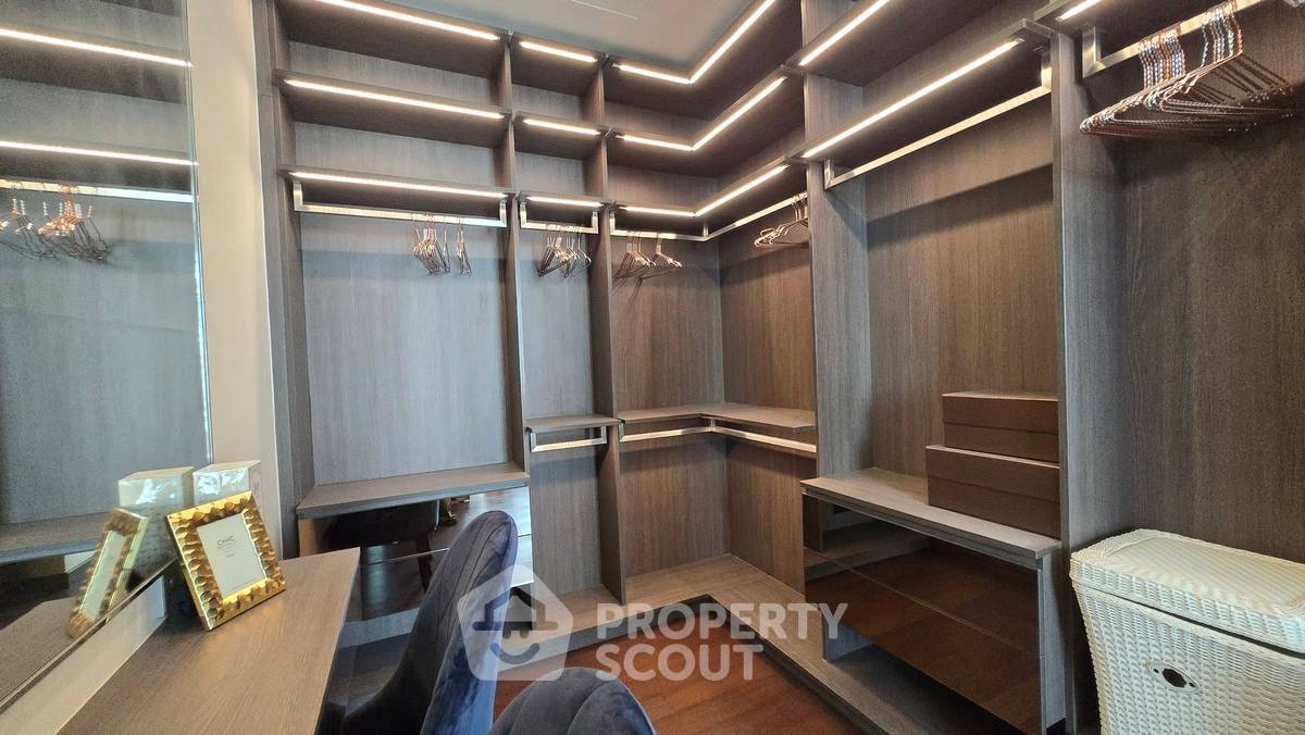 picture 4-BR Condo at Q1 Sukhumvit near BTS Nana (ID 2804952) - 14/33