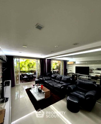 Condos for rent : 2-BR Condo at Fragrant 71 Condominium near BTS Phra Khanong (ID 2979354)