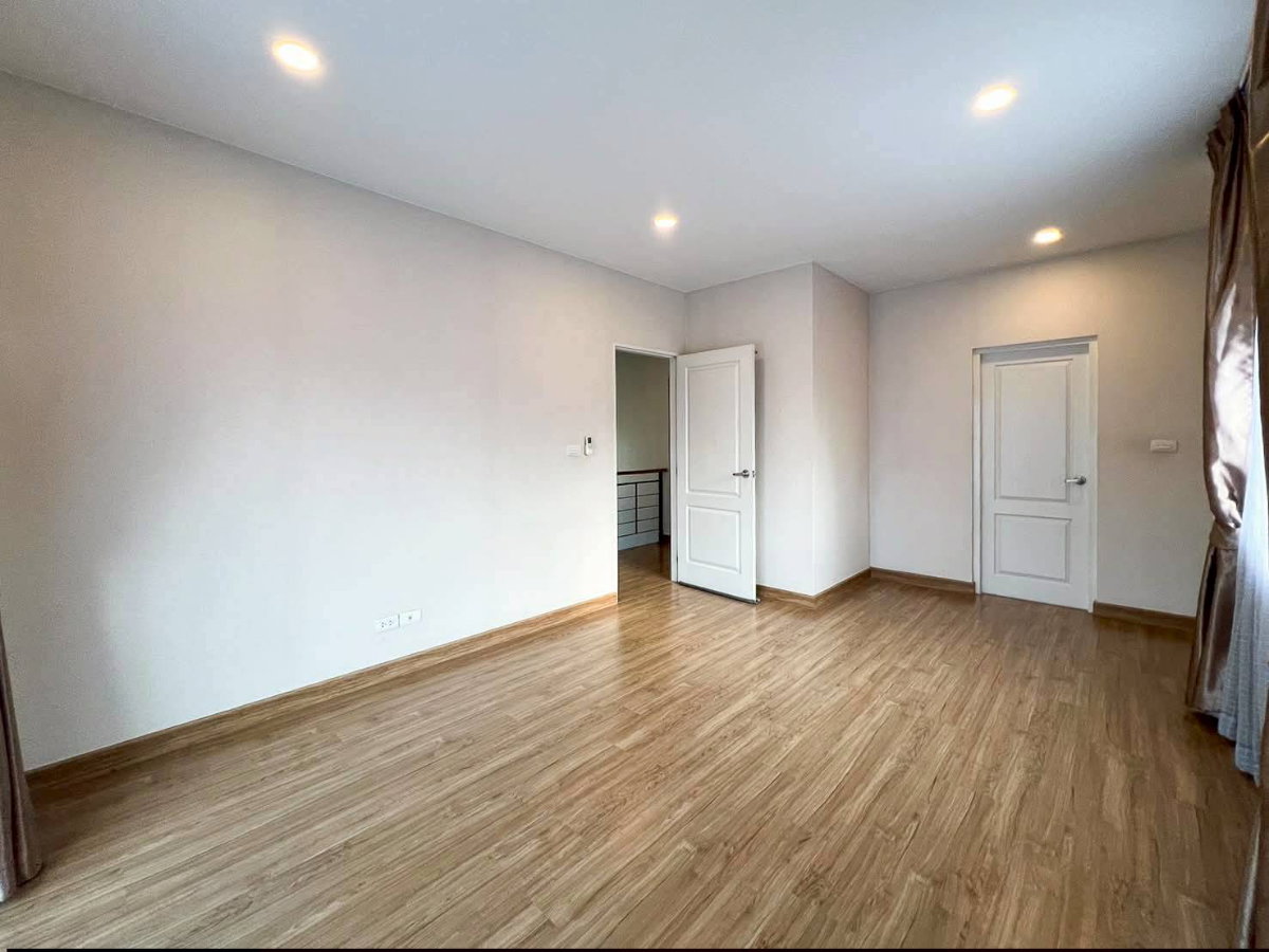 picture ⭐✨HA-014  House for Sale – Centro Prachauthit 90✨⭐ - 16/20