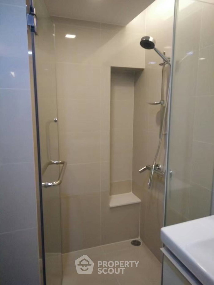 picture Well-Priced 1-BR 35 Sqm At Focus Ploenchit near BTS Nana (ID 2977526) - 9/10
