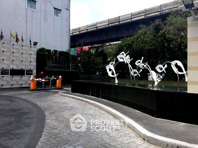 คอนโดให้เช่า : คอนโด 2 ห้องนอน 60 ตร.ม. ชั้น 25 Life @ Sukhumvit 65 ใกล้ BTS พระโขนง 300 ม. (ID 2979559)