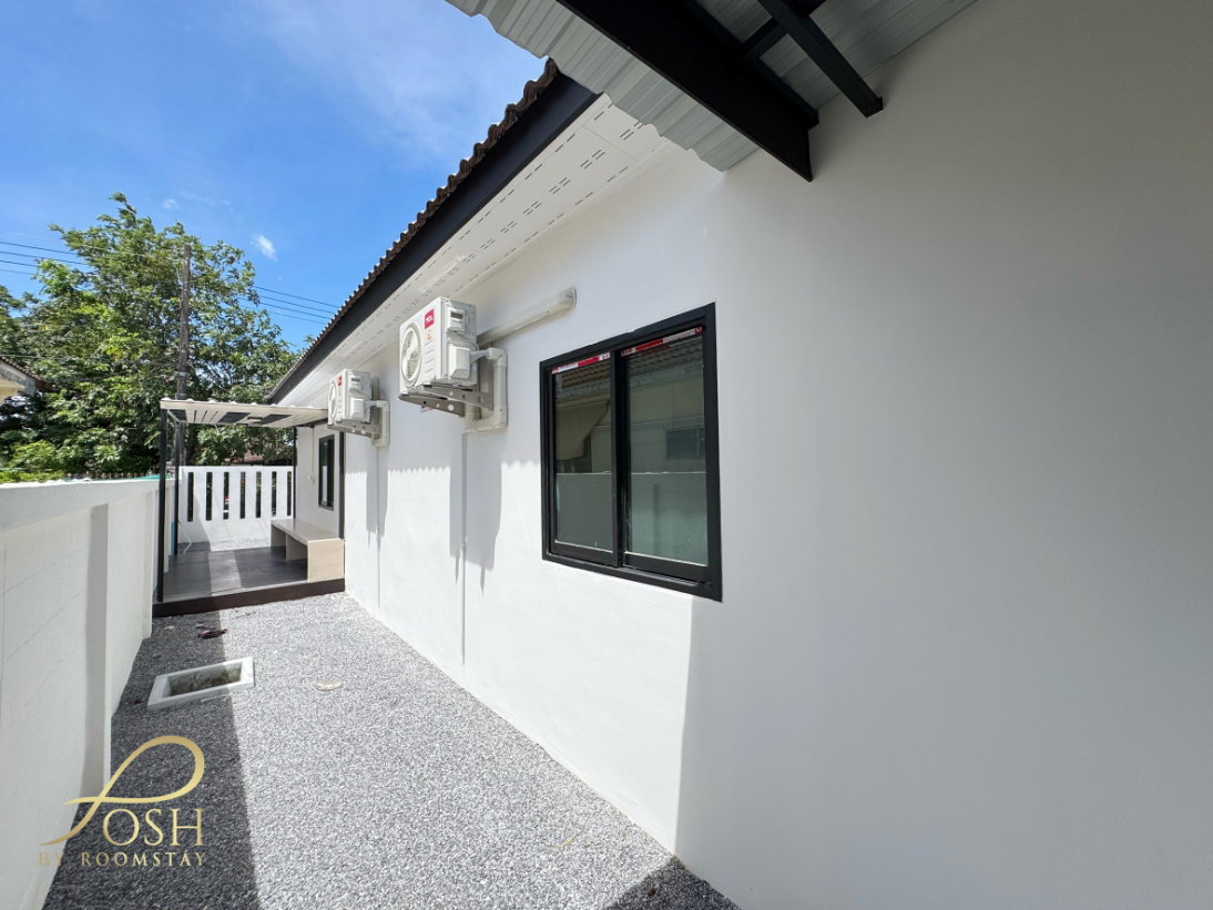 รูป ภูเก็ตวิลล่าสาม Phuket Villa3 บ้านแฝดทำเลหน้าสวน ไม่ติดกับหลังอื่น มาพร้อมส่วนต่อเติมทั้งหลัง และมุมนั่งเล่นข้างบ้าน - รูปที่ 10/24