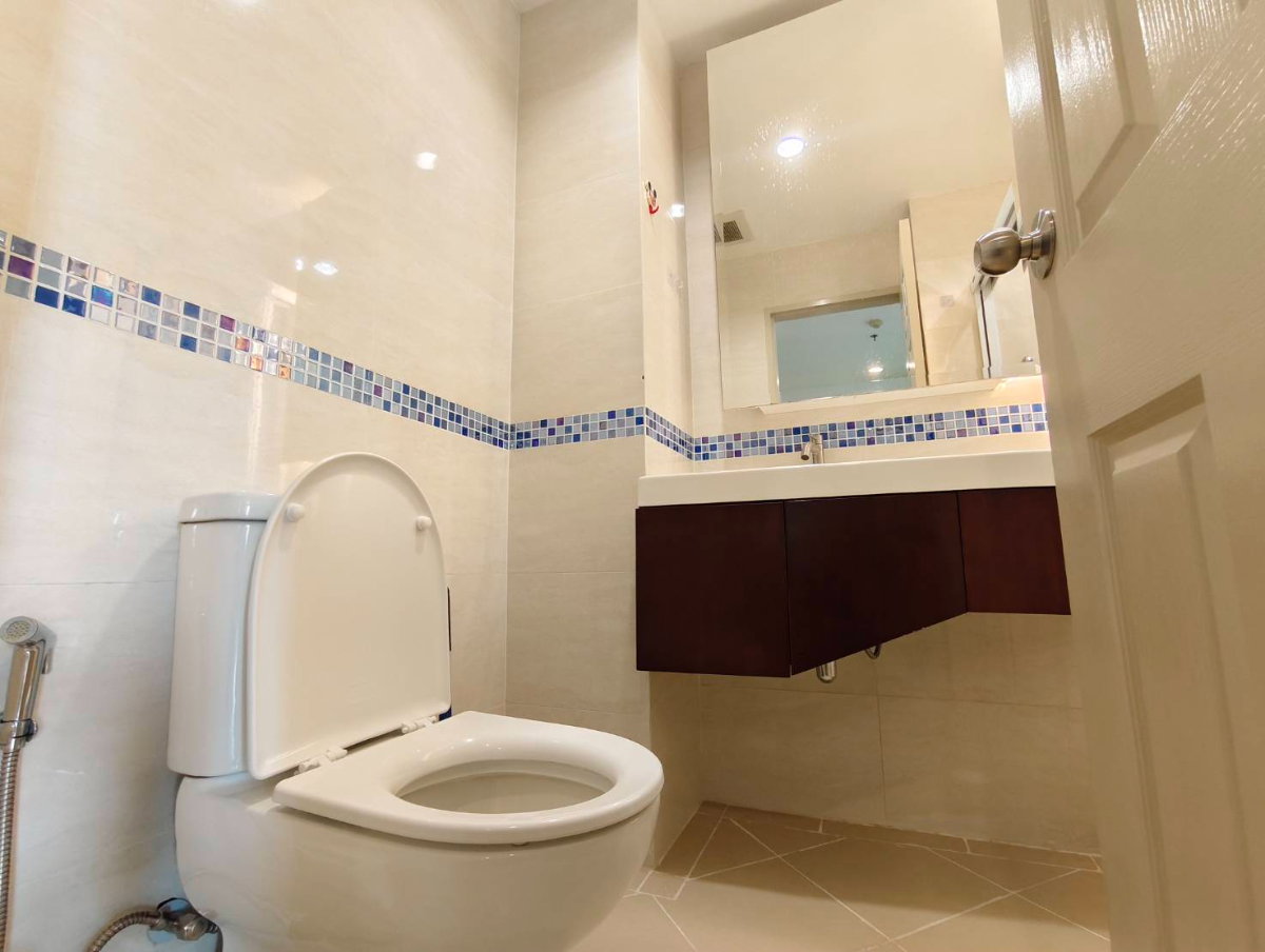 picture OMG2252  [ Life Sathorn 10 ]  Nice 1 Bedroom unit - at Sathorn CBD - for RENT 11-Jun-26 - 10/10