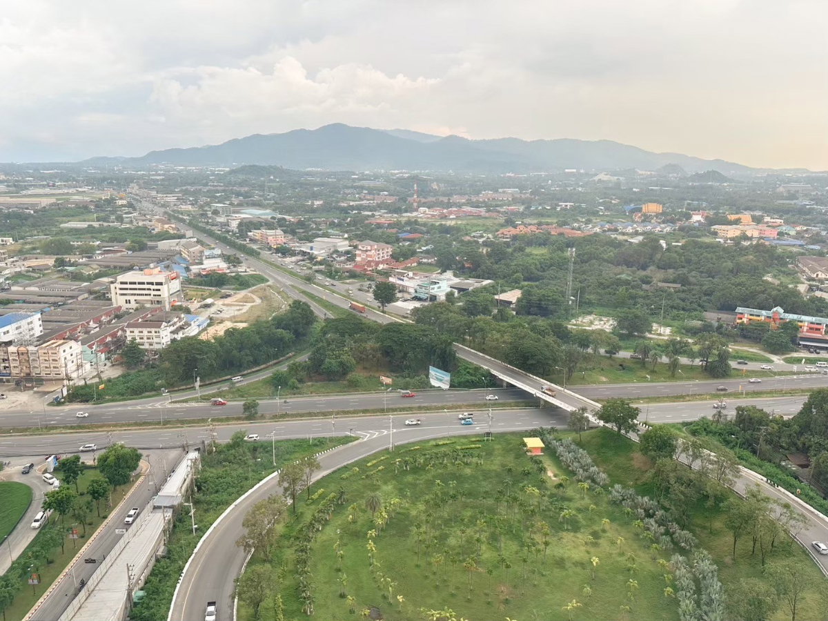 picture Condo for rent at Infinity One Chonburi. High floor unit with beautiful view and great location next to Central Chonburi. - 16/16