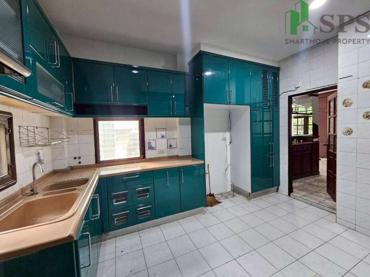 รูป ให้เช่าบ้านเดี่ยว 2 ชั้น ทำเลดี หมู่บ้านสวนนครินทร์  (SPSAD3951) - รูปที่ 7/20
