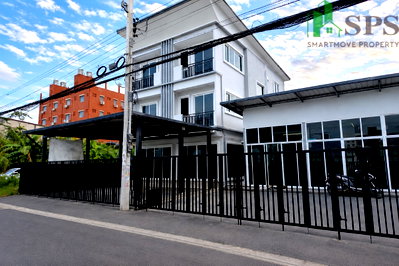 Factory for rent Bang Plee Samut Prakarn : For Rent: Warehouse & Office Space in Bangna–Trad Area (SPSSR235)