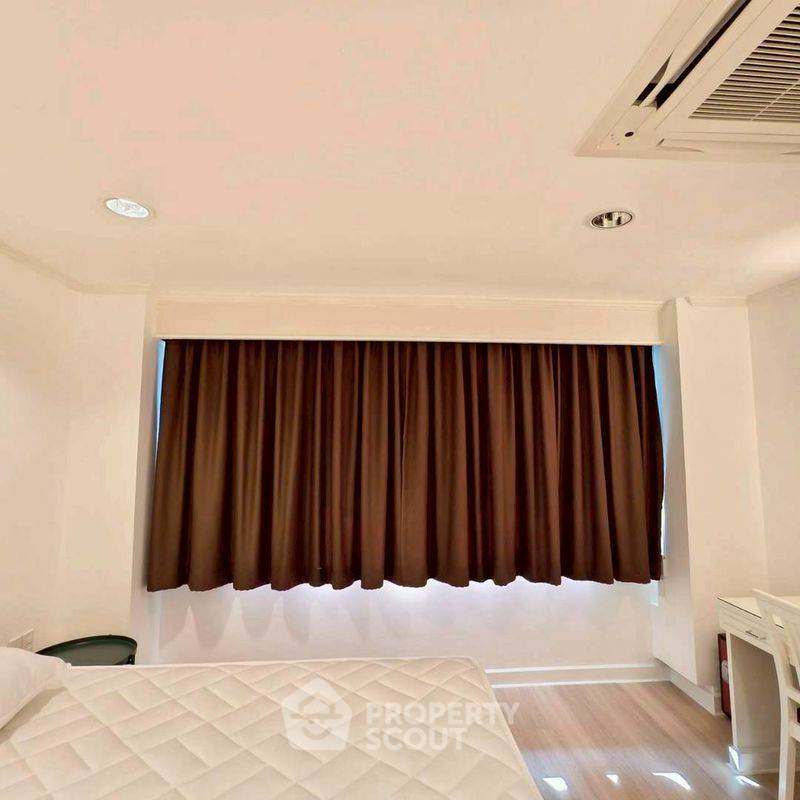 รูป คอนโด 2-ห้องนอน ที่ อคาเดเมีย แกรนด์ ทาวเวอร์ ใกล้ BTS พร้อมพงษ์ (ID 2695537) - รูปที่ 2/17