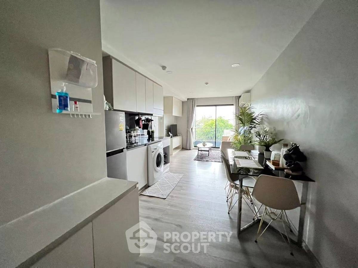 picture 2-BR Condo at Attitude Bearing near BTS Bearing (ID 2979371) - 1/7