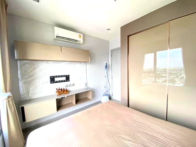 Condos for rent : 🌟🏙️ FOR RENT: Life Sukhumvit 62 — HIGH-FLOOR MODERN LIVING!  💰 Rental Price: 17,000 THB/month!!