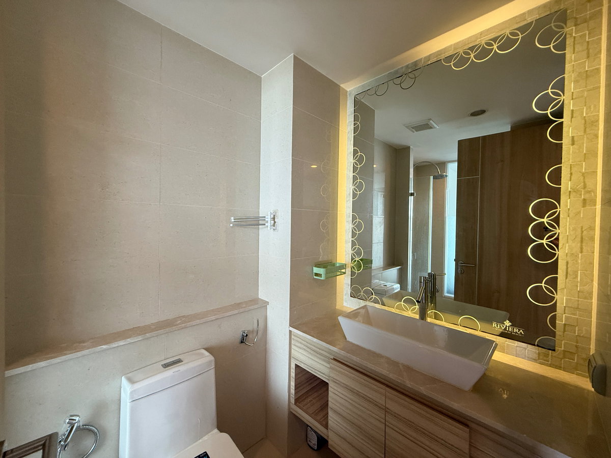 รูป The Riviera Wongmat Beach SeaView Free‼️Internet WiFi included  - รูปที่ 20/25