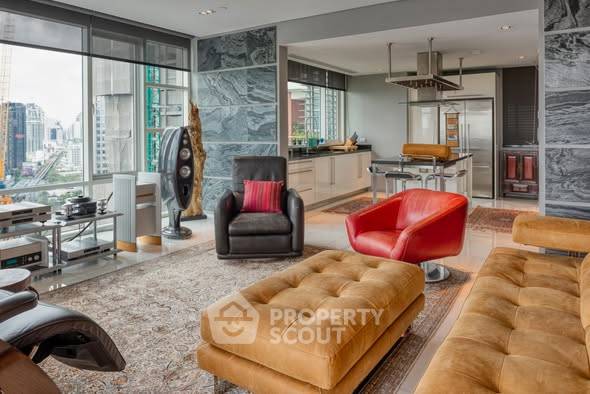 picture 3-BR Condo at Fullerton Sukhumvit near BTS Ekkamai (ID 2983351) - 1/6