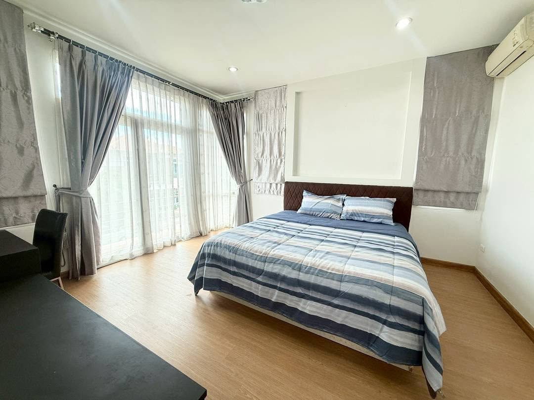 รูป ให้เช่าบ้านเดี่ยวหลังใหญ่ ม.เดอะบูเลอวาร์ด หนองยายบู่ ศรีราชา - รูปที่ 2/19