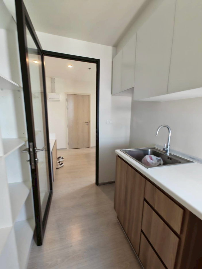 picture Urgent Sale!! 57 sq.m. condominium unit at NUE Noble Chaengwattana. - 17/19