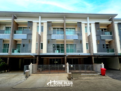 ทาวน์โฮม ถนนประดิษฐ์มนูธรรม : ขายทาวน์โฮม 3 ชั้น หมู่บ้านทาวน์พลัส เอ็กซ์ ลาดพร้าว (Town Plus X Ladprao) ซอยโยธินพัฒนา 11 แยก 7 หลัง CDC