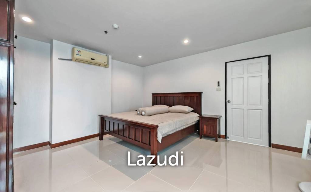 picture 67 sqm condo Sukhumvit Living Town 2 bedroom in Khlong Toei Nuea Bangkok - 13/33