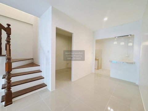 For Sale Townhouse/Townhome , Phong Sirichai 1 , newly renovated , Om Noi , Krathum Baen , Samut Sakhon , CX-114706 ✅ Live chat with us ADD LINE @connexproperty ✅