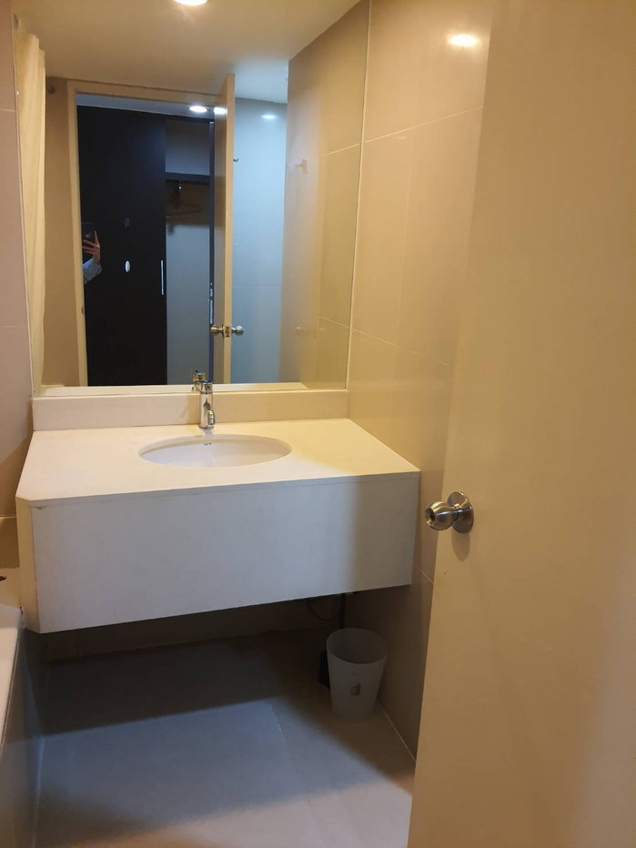 picture CR800 ð Condo The Trendy Sukhumvit Soi 13, next to BTS, 9th floor, stunning view! - 4/5