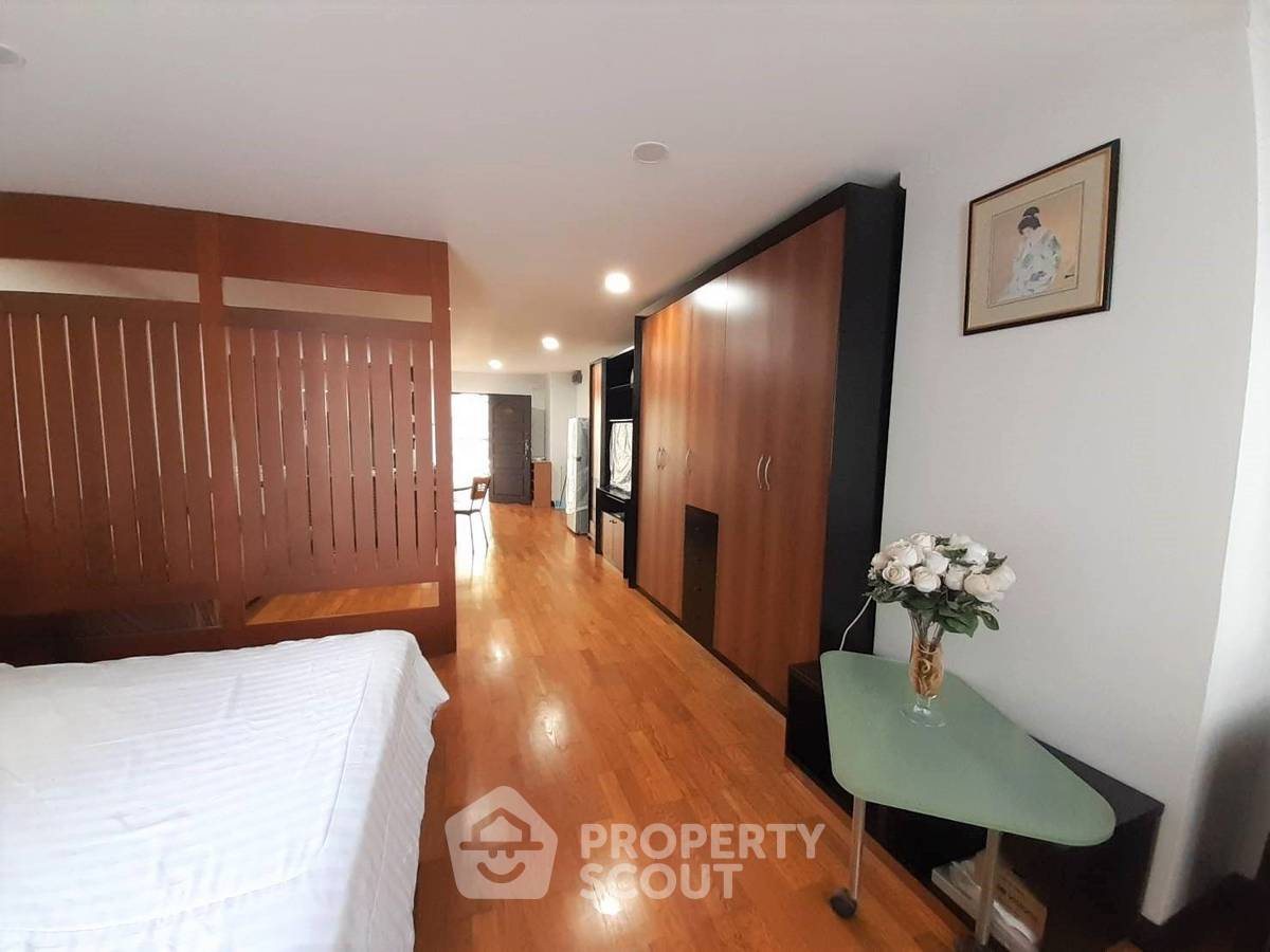 รูป คอนโด 1-ห้องนอน ที่ ศุภาลัย เพลส สุขุมวิท 39 ใกล้ BTS พร้อมพงษ์ (ID 2305397) - รูปที่ 9/13