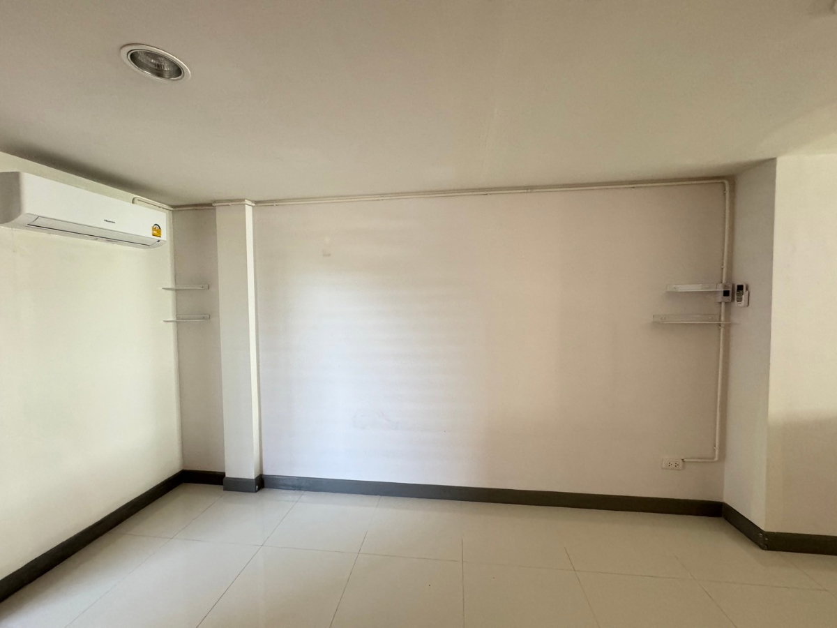 picture Shophouse for rent - 1km. From MRT Bangkhae - 17/39